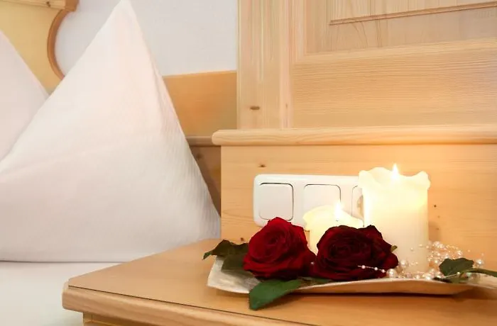 招待所 菲莉斯克罗斯哈蒙妮旅馆