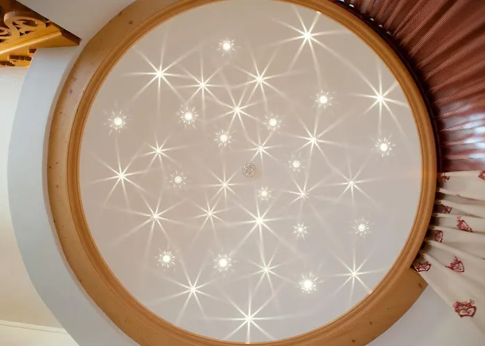 招待所 菲莉斯克罗斯哈蒙妮旅馆 4*