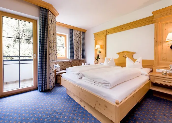 招待所 菲莉斯克罗斯哈蒙妮旅馆