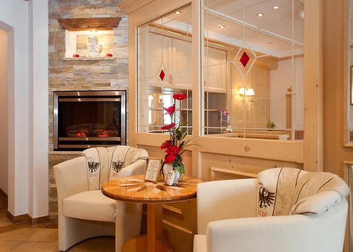 菲莉斯克罗斯哈蒙妮旅馆 4*