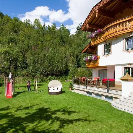 Gasthof Ferienschlössl Harmonie 4*