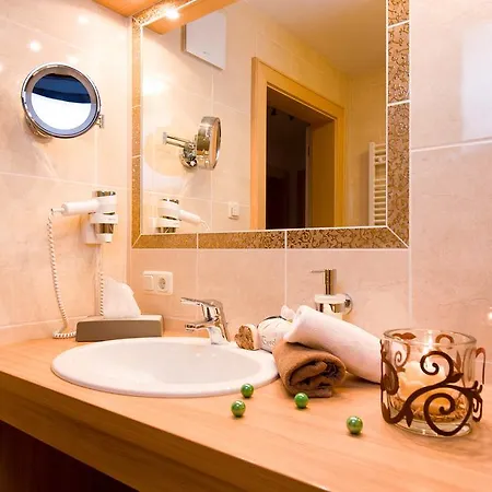 Konukevi Ferienschloessl Harmonie 4*